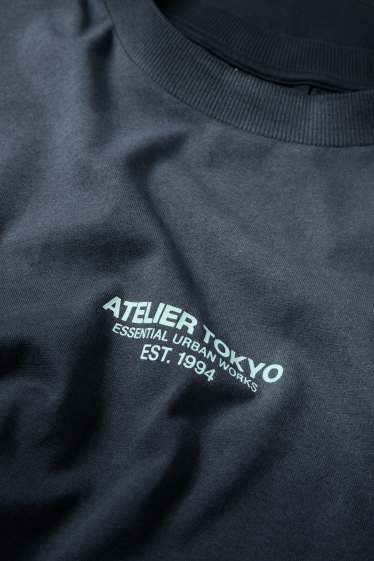 Mężczyźni - T-shirt - oversize - ze wzorem - czarny-melanż