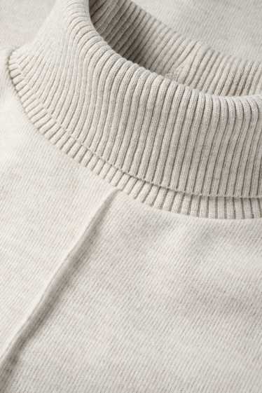 Femmes - Haut à col roulé - beige clair