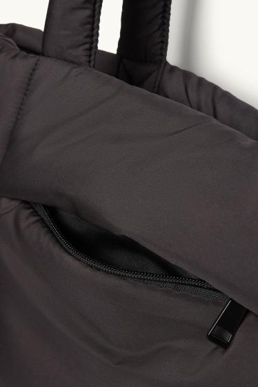 Women - Large quilted shopper with detachable bag strap - black