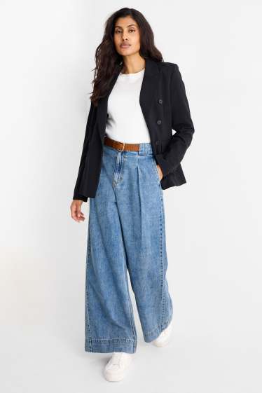 Women - Wide leg jeans with belt - mid-rise waist - denim-light blue