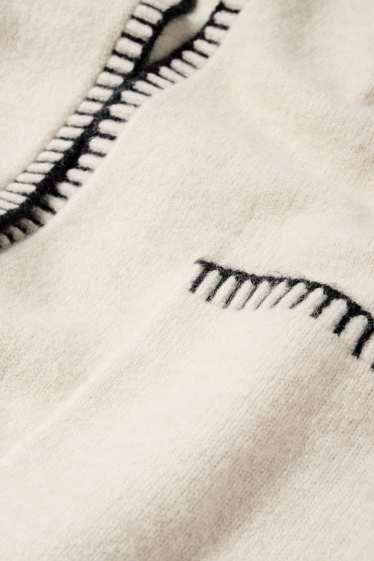 Femei - Cardigan tricotat lung - bej deschis