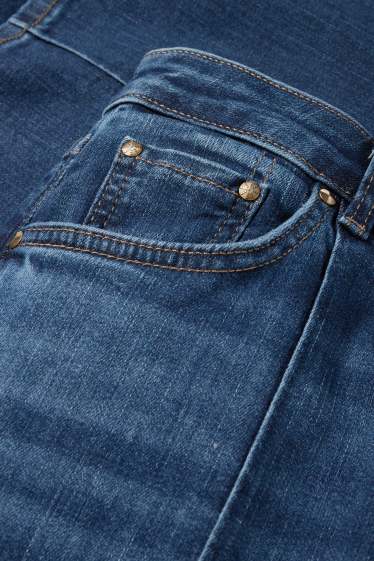 Women - Wide leg jeans - high waist - blue denim
