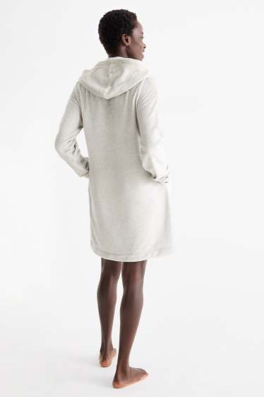 Damen - Fleece-Nachthemd mit Kapuze - Lilo & Stitch - hellgrau