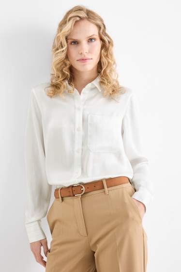 Femmes - Chemisier en satin - fines rayures - blanc