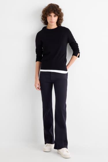 Femei - Pantaloni de stofă - talie înaltă - evazați - albastru închis