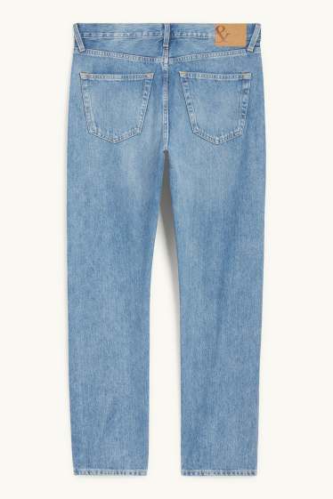 Pánské - Regular jeans se zapínáním na knoflíky - džíny - modré