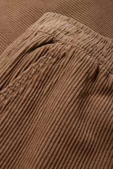 Pánské - Manšestrové kalhoty - relaxed fit - hnědá