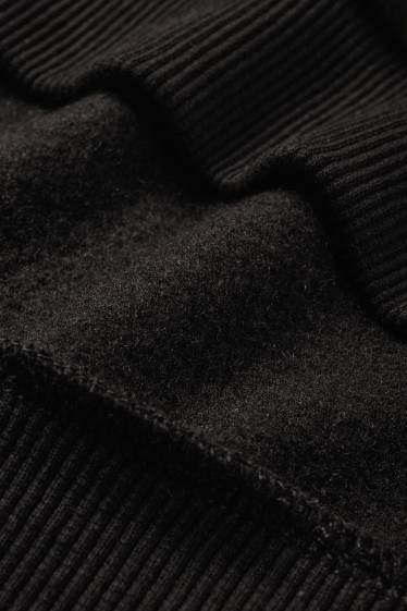 Enfants filles - Kuromi - ensemble - sweat et jupe - deux pièces - noir