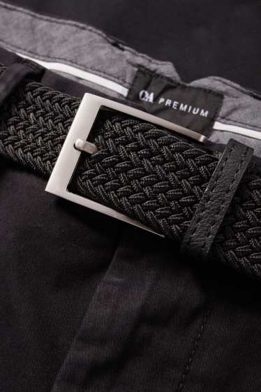 Pánské - Kalhoty chino s páskem - regular fit - černá