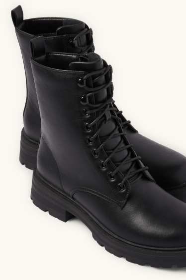 Femmes - Ankle Boots - matière synthétique - noir