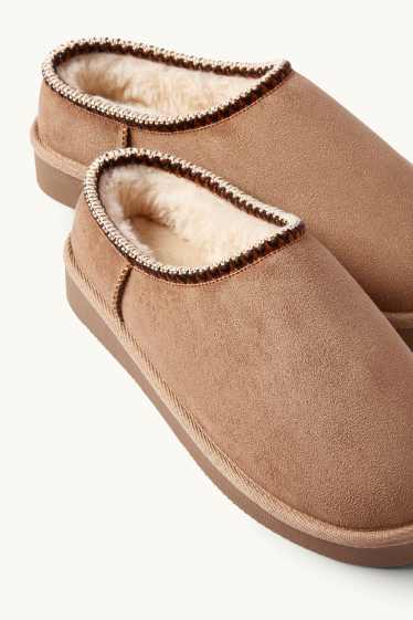 Dames - Pantoffels - imitatiesuède - lichtbruin