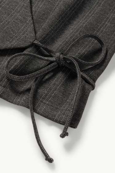 Dona - Armilla - entallada - ratlla diplomàtica - gris fosc