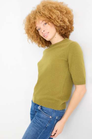 Women - Knitted cashmere jumper - short sleeve - green