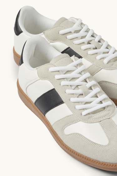 Dames - Sneakers - imitatieleer - crème wit