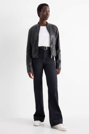 Damen - Flared Jeans mit Gürtel - High Waist - LYCRA® - dunkeljeansblau