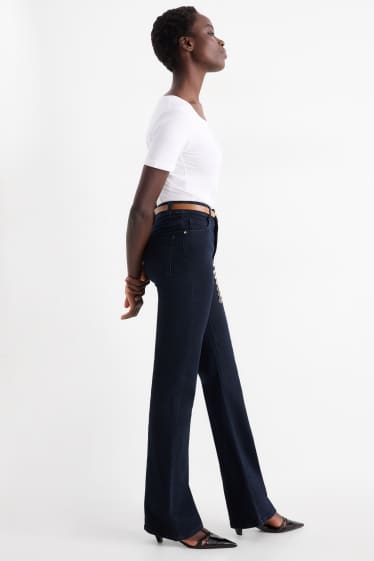 Damen - Flared Jeans mit Gürtel - High Waist - LYCRA® - dunkeljeansblau
