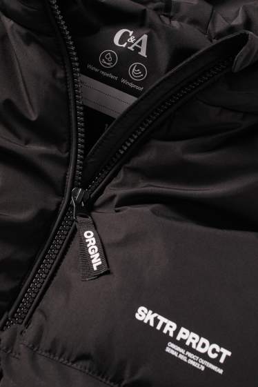 Copii - Băieți - Vestă matlasată cu glugă - rezistentă la apă - negru