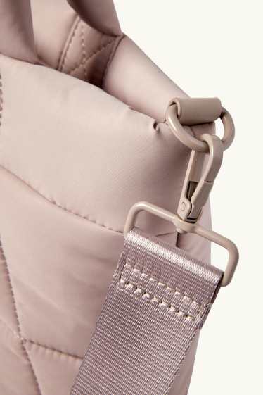 Dames - Grote, gewatteerde shopper met afneembare draagriem - beige