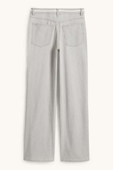 Damen - Wide Leg Jeans mit Gürtel - Mid Waist - gestreift - weiss / grau