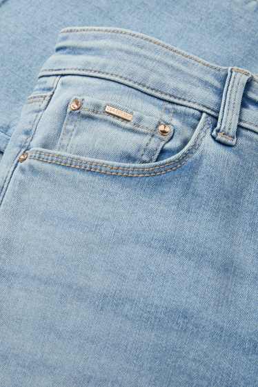 Dames - Bootcut jeans - mid waist - shaping jeans - LYCRA® - jeanslichtblauw