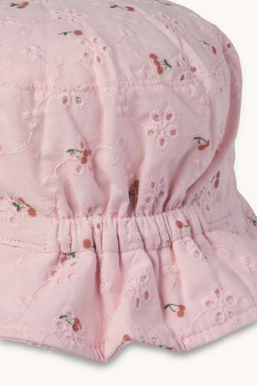 Bebeluși - fete - Cireașă - pălărie bebeluși - broderie englezească - roz