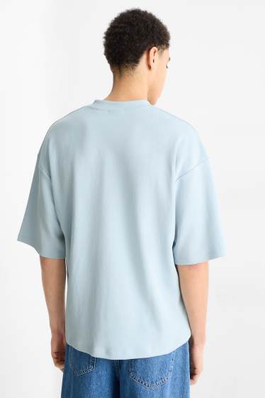 Men - T-shirt - oversized - light blue