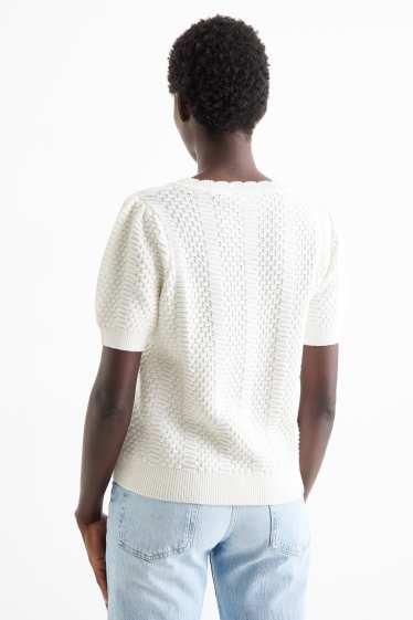 Femmes - Pull en maille - manches courtes - finition texturée - blanc