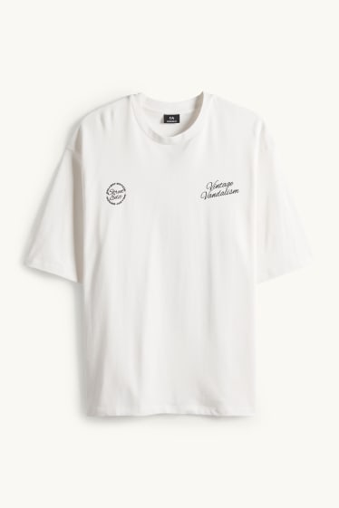 Men - T-shirt - oversized - white