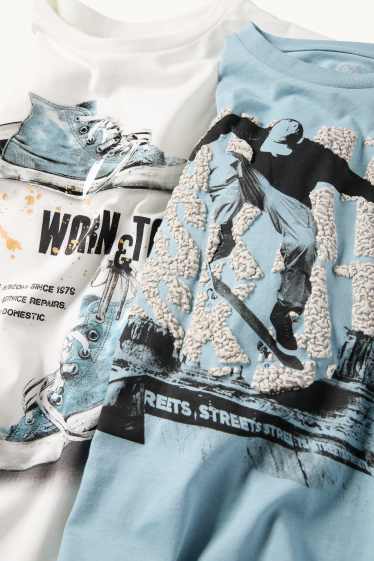 Enfants garçons - Lot de 3 - baskets et skateur - T-shirt - bleu clair