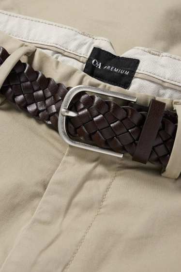 Hombre - Chinos con cinturón - beis