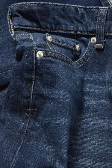 Femei - Boyfriend jeans - talie medie - albastru închis