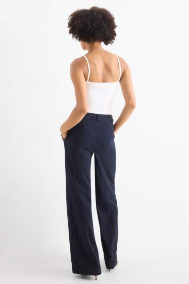 Femei - Pantaloni office - talie medie - relaxed fit - dungi fine - albastru închis