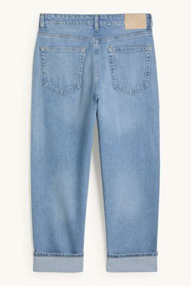 Femei - Boyfriend jeans - talie medie - albastru deschis
