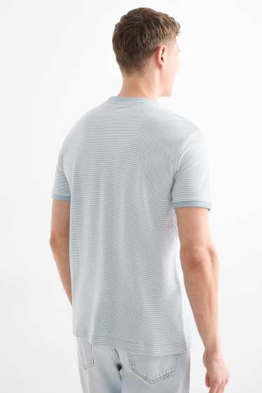 Heren - T-shirt - regular fit - met structuur - lichtblauw