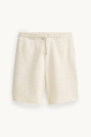 Bărbați - Pantaloni scurți de trening - structurați - alb-crem