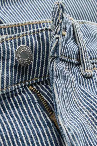 Damen - Capri Jeans - Mid Waist - Slim Fit - gestreift - blau / weiß