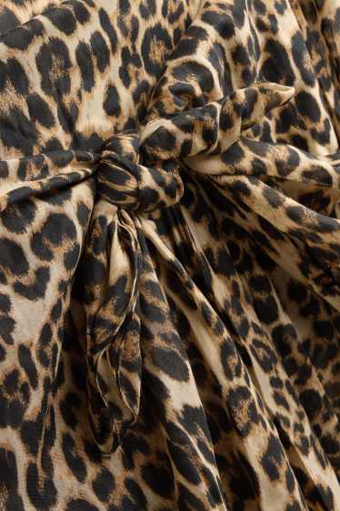 Femmes - Paréo - imprimé léopard - marron