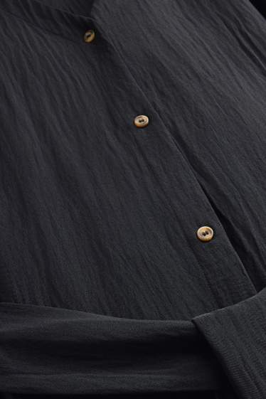 Damen - Kleid mit V-Ausschnitt - Straight Fit - strukturiert - schwarz