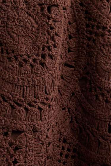 Dona - Faldilla - estampada - marró fosc