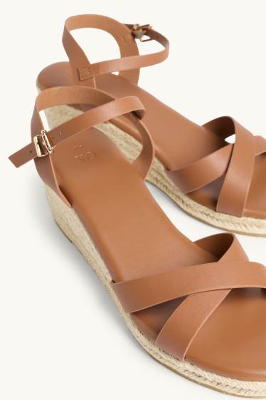 Femmes - Sandales à talons - marron