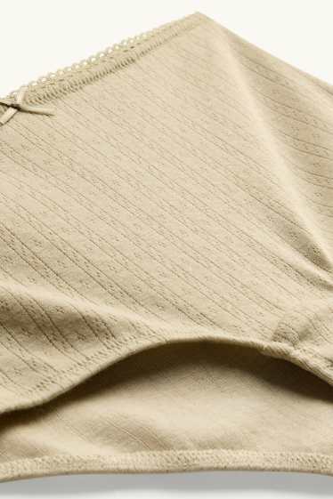 Femei - Chiloți model pointelle - bej