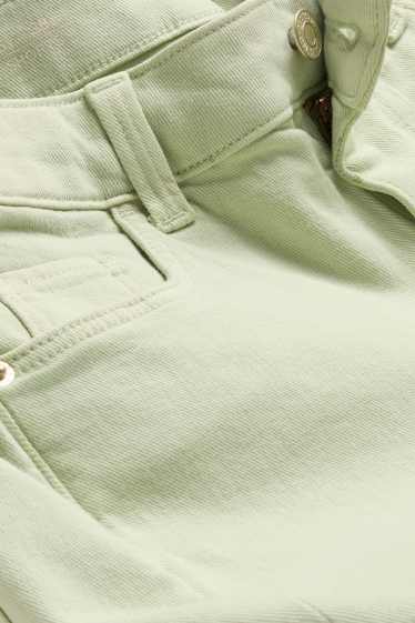 Dona - Texans curts - mid waist - verd clar