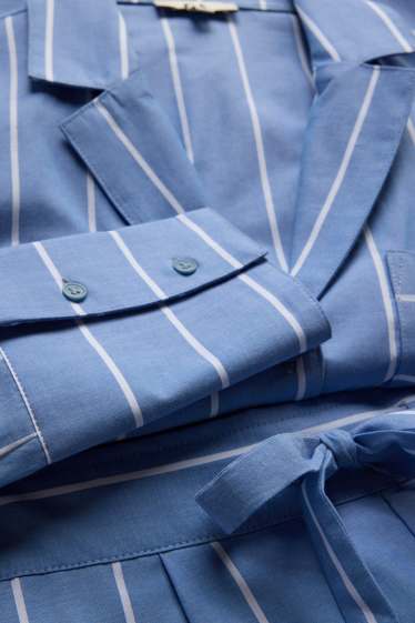 Femei - Pijama scurtă - dungi fine - albastru