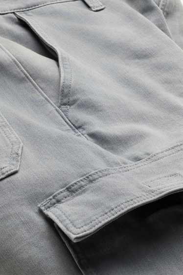 Herren - Jeans-Bermudas - Flex Jog Denim - jeansgrau