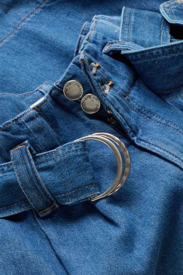 Women - Denim shorts with belt - mid-rise waist - blue denim