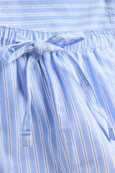 Femmes - Short - mid waist - à rayures - blanc / bleu clair