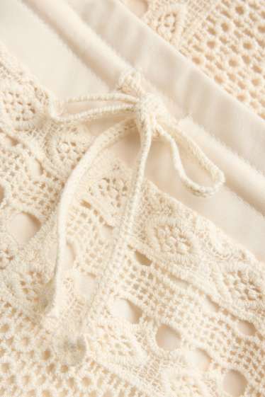 Dames - Gebreide short - beige
