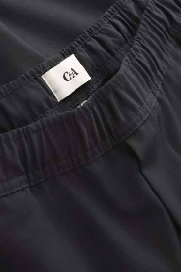 Men - Shorts - black