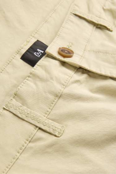 Herren - Shorts - hellgrün