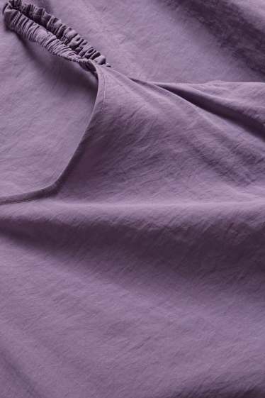 Mujer - Vestido de línea evasé con escote en pico - lila